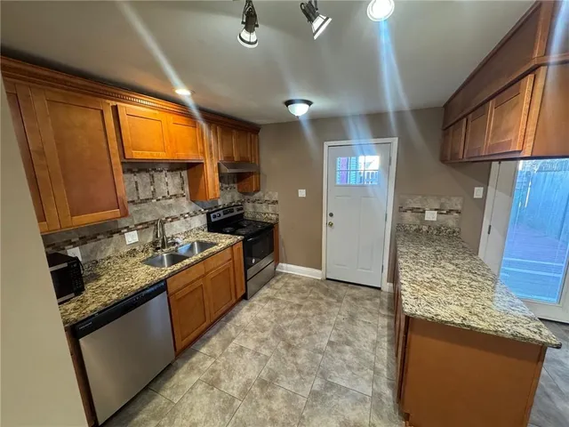 $135,000 | 309 B Cherry Blossom Lane, Gretna, LA 70056