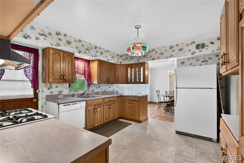 7 Wayne Street St. Charles, MO 63301 - Photo 17 of 43