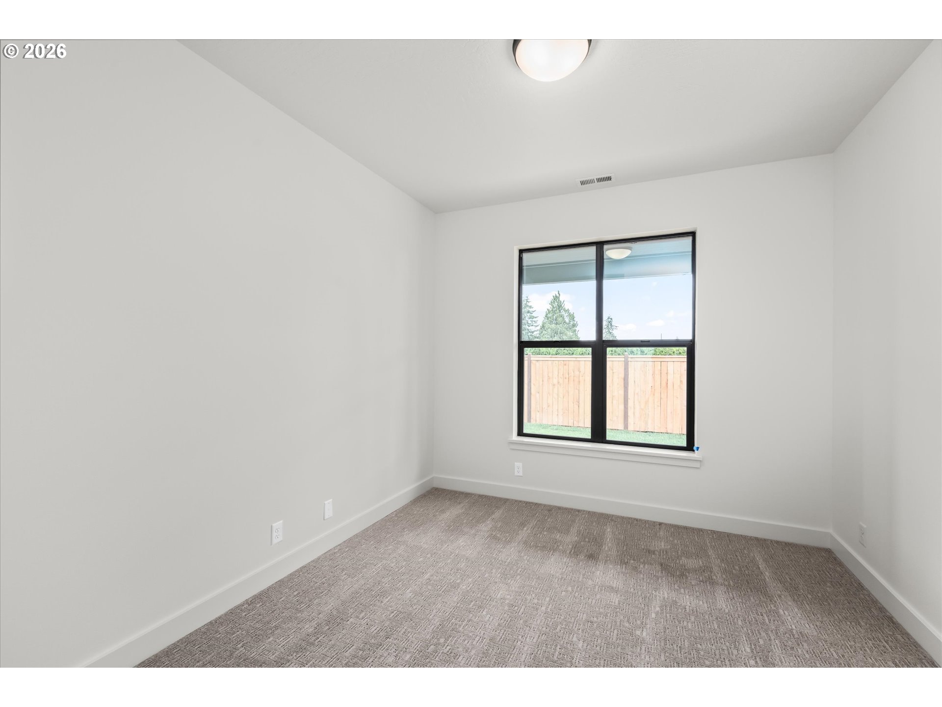 1475 Green Acres Road Eugene, OR 97408 - Photo 10 of 25