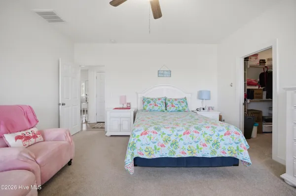$475,000 | 102 Gull Rock View, Coinjock, NC 27923