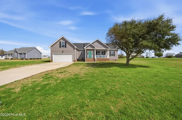 $475,000 | 102 Gull Rock View, Coinjock, NC 27923
