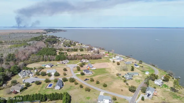 $475,000 | 102 Gull Rock View, Coinjock, NC 27923