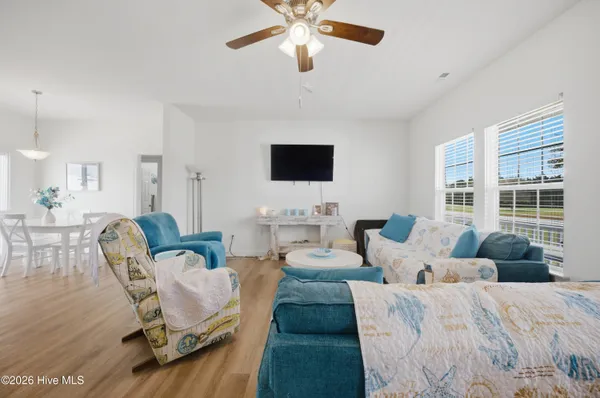$475,000 | 102 Gull Rock View, Coinjock, NC 27923