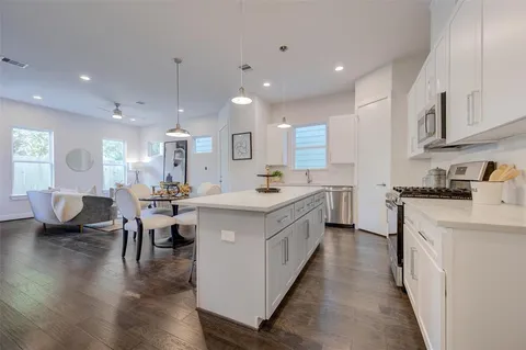 $325,000 | 847 Rachel Street, Unit A, Houston, TX 77091