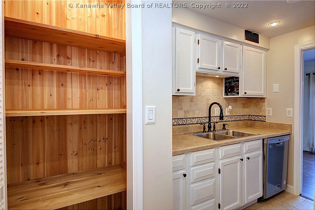 104 Hunters Ridge Road Charleston, WV 25314 - Photo 10 of 21 Gallery Image 10