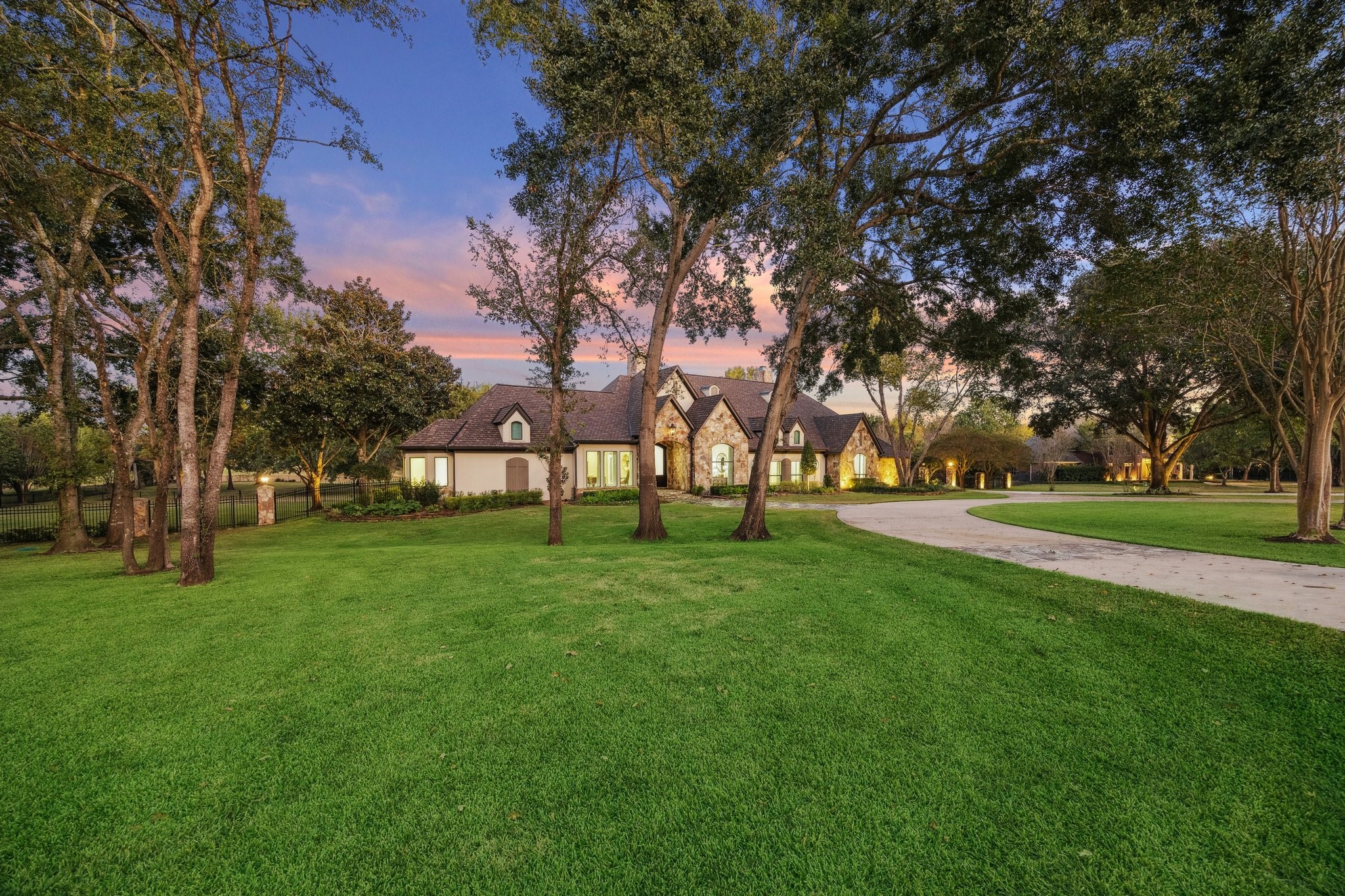 6602 Riva Ridge Drive Richmond, TX 77406 - Photo 31 of 50 a view of yard with green space and trees