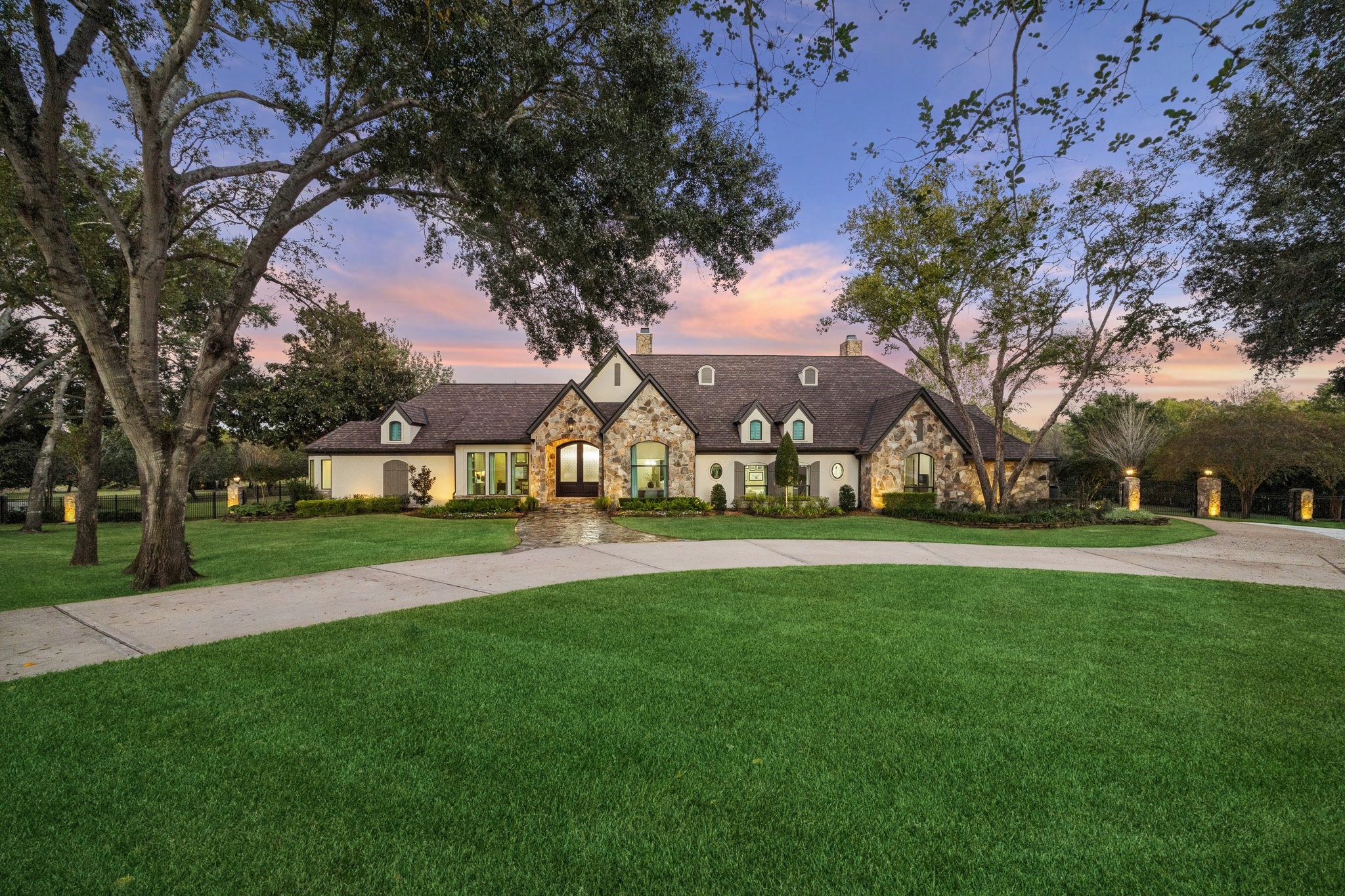 6602 Riva Ridge Drive Richmond, TX 77406 - Photo 33 of 50 a view of house with garden space and trees