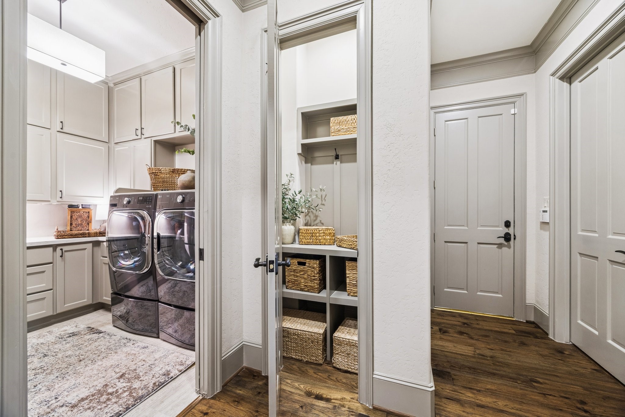 6602 Riva Ridge Drive Richmond, TX 77406 - Photo 45 of 50 a view of kitchen and utility room