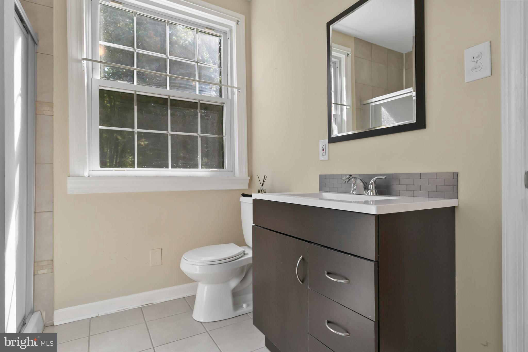 2437 Larkin Road Boothwyn, PA 19061 - Photo 25 of 42 Gallery Image 25
