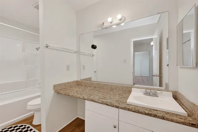 $145,000 | 10555 Turtlewood Court, Unit 511, Houston, TX 77072