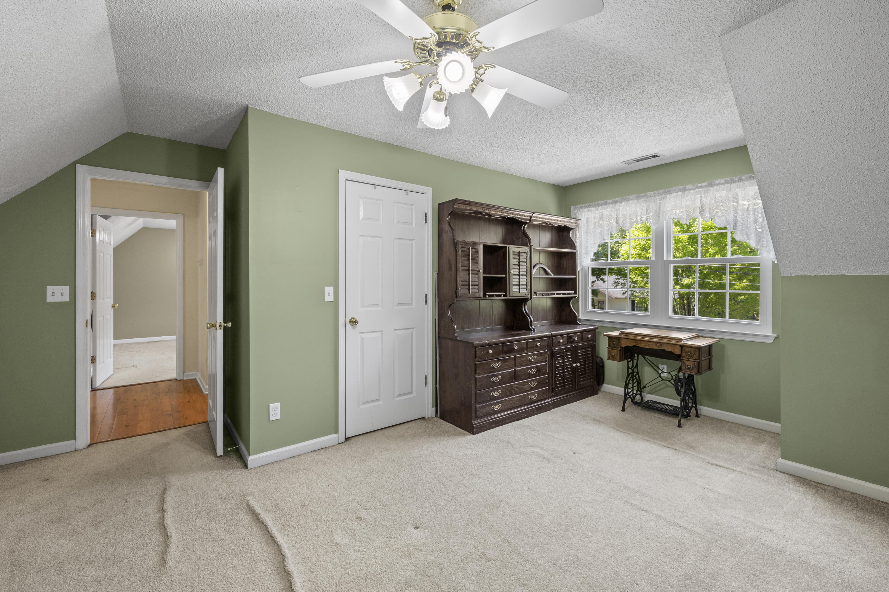 477 Middle View Drive Ringgold, GA 30736 - Photo 23 of 33 Extra Space