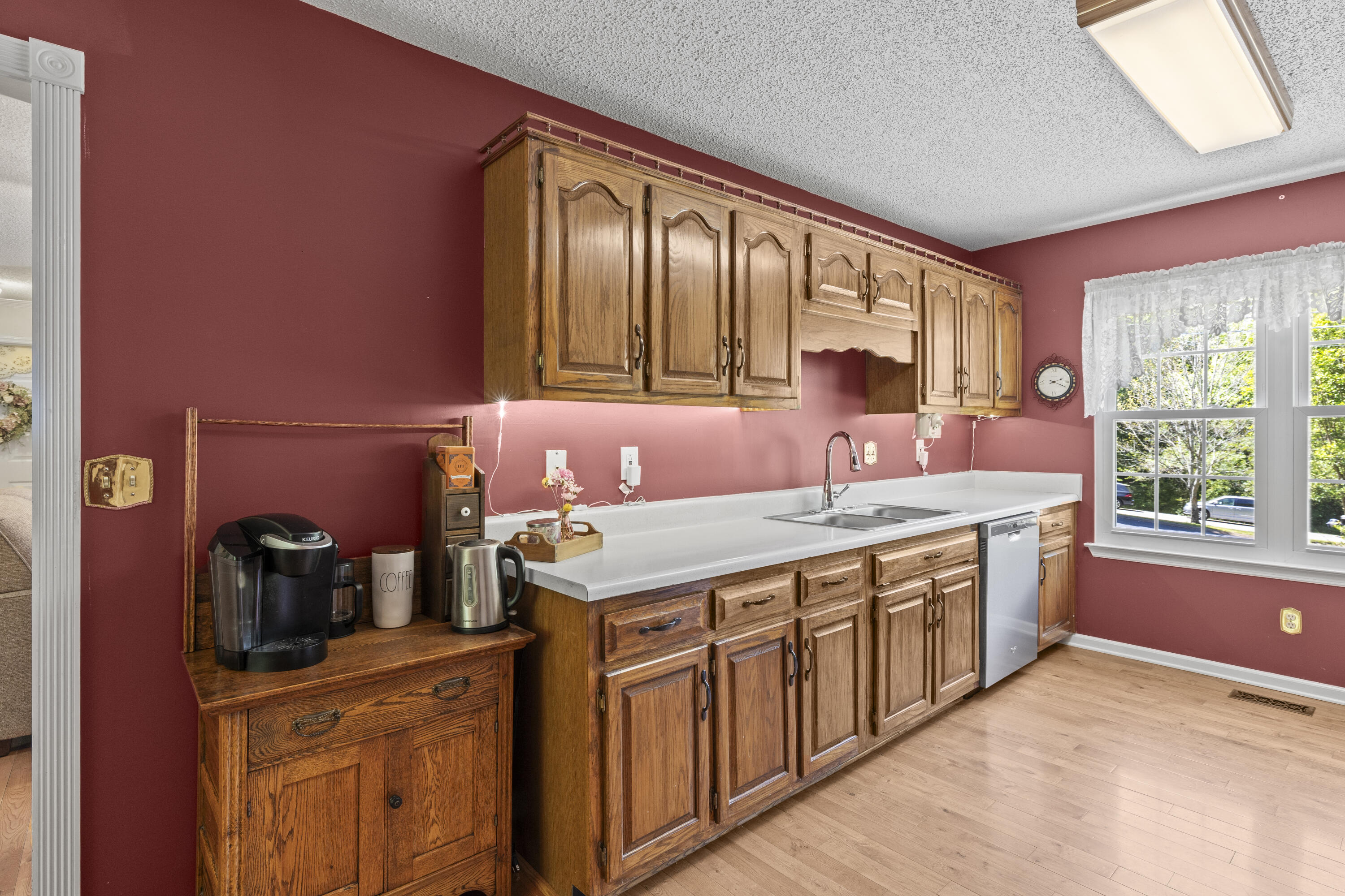 477 Middle View Drive Ringgold, GA 30736 - Photo 9 of 33 Kitchen