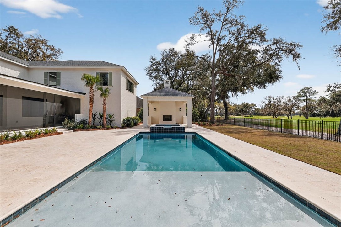 106 Kings Way St. Simons Island, GA 31522 - Photo 11 of 100