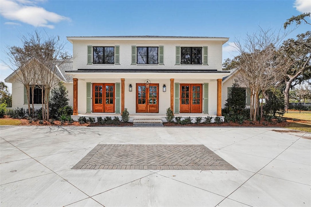 106 Kings Way St. Simons Island, GA 31522 - Photo 3 of 100