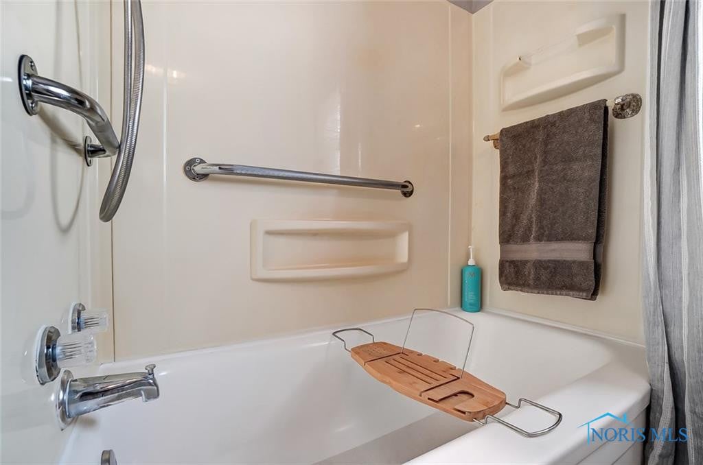 3630 Bowen Road Toledo, OH 43613 - Photo 21 of 37 Gallery Image 21