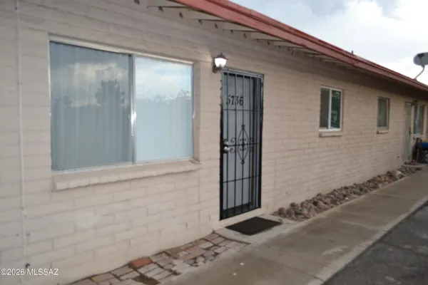 $1,200 | 5739 East 26th Street, Tucson, AZ 85711