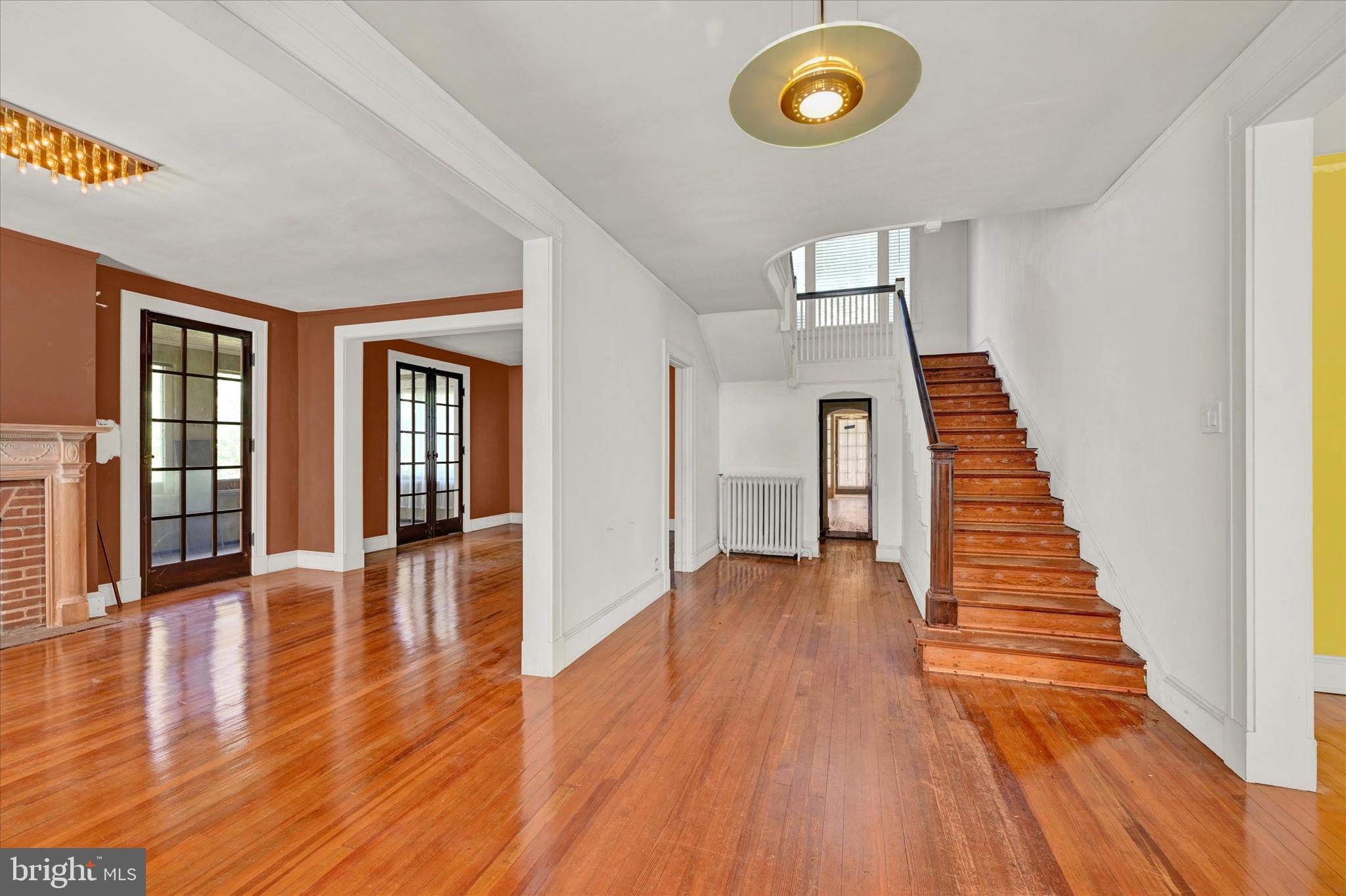 110 Elmwood Road Baltimore, MD 21210 - Photo 3 of 41 Foyer