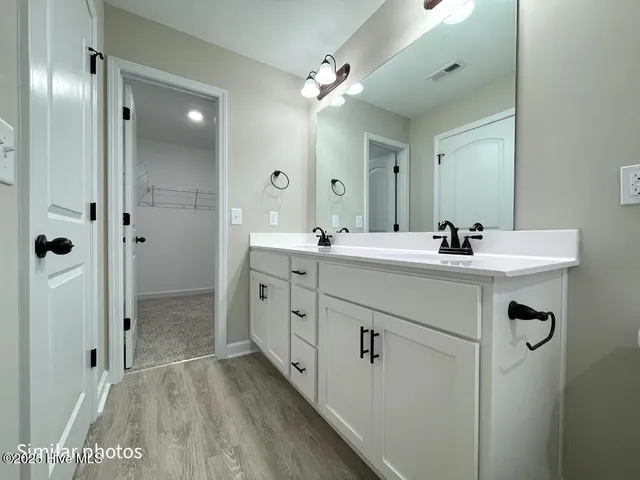 $254,900 | 724 Cross Brg Way, Sneads Ferry, NC 28460