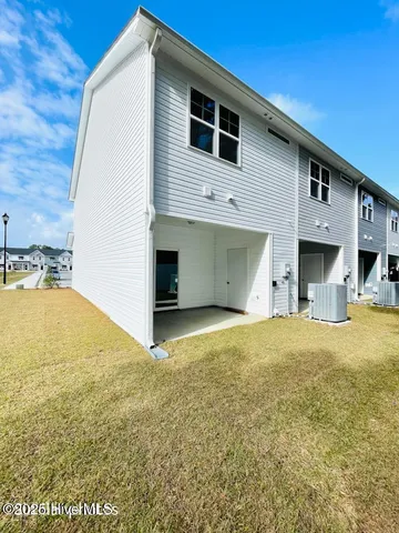 $254,900 | 724 Cross Brg Way, Sneads Ferry, NC 28460