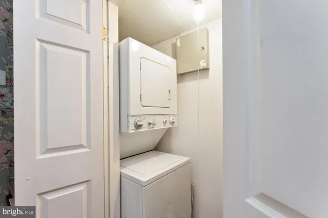 $2,700 | 902 D Street Southeast, Unit 1, Washington, DC 20003