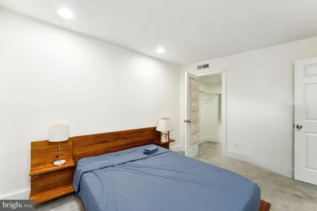 $2,700 | 902 D Street Southeast, Unit 1, Washington, DC 20003