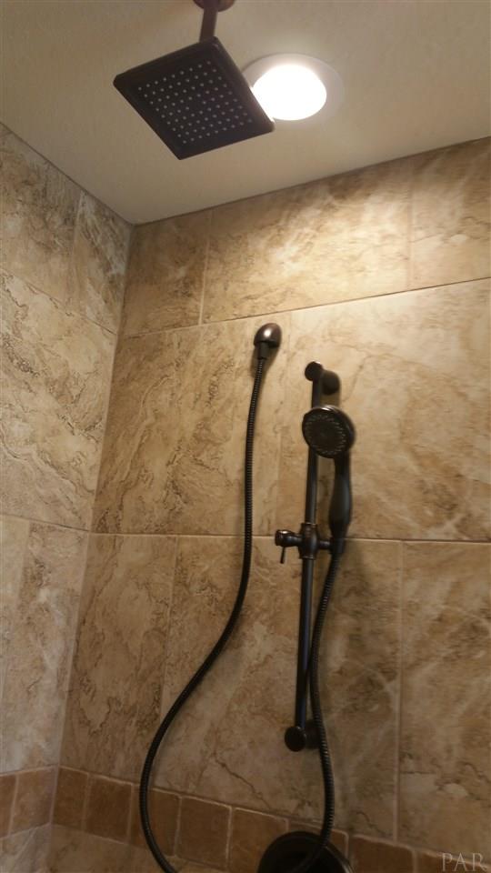 2501 Cove Road Navarre, FL 32566 - Photo 20 of 21 Gallery Image 20