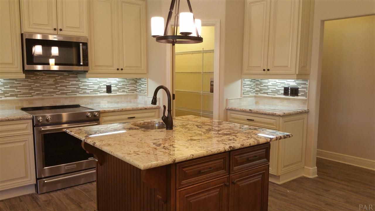 2501 Cove Road Navarre, FL 32566 - Photo 9 of 21 Gallery Image 9