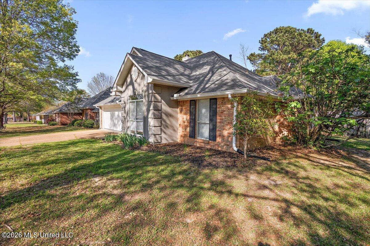 559 Spring Hill Drive Madison, MS 39110 - Photo 3 of 30 03-HTP_6093