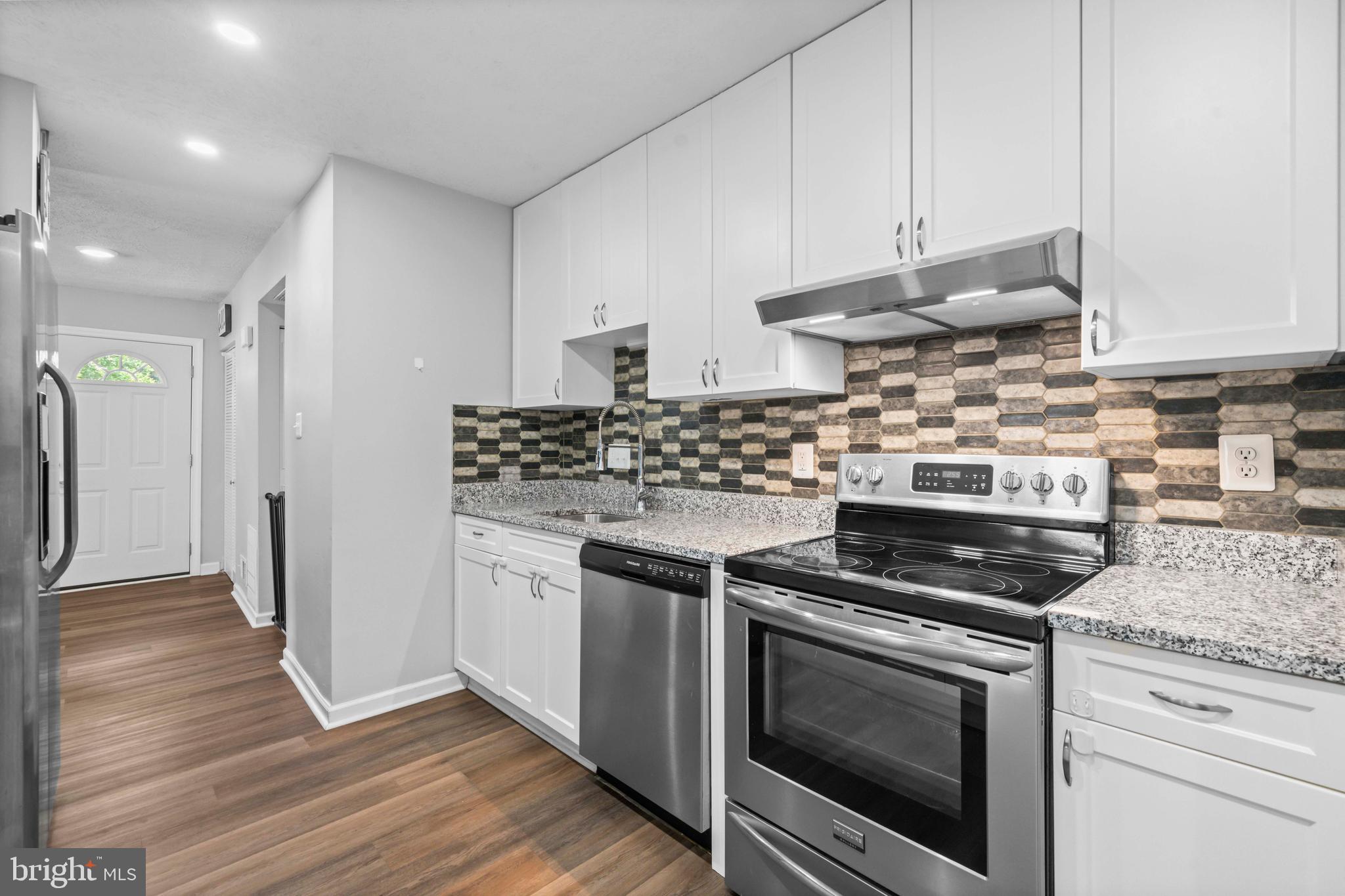 12201 Nutmeg Lane Reston, VA 20191 - Photo 13 of 32