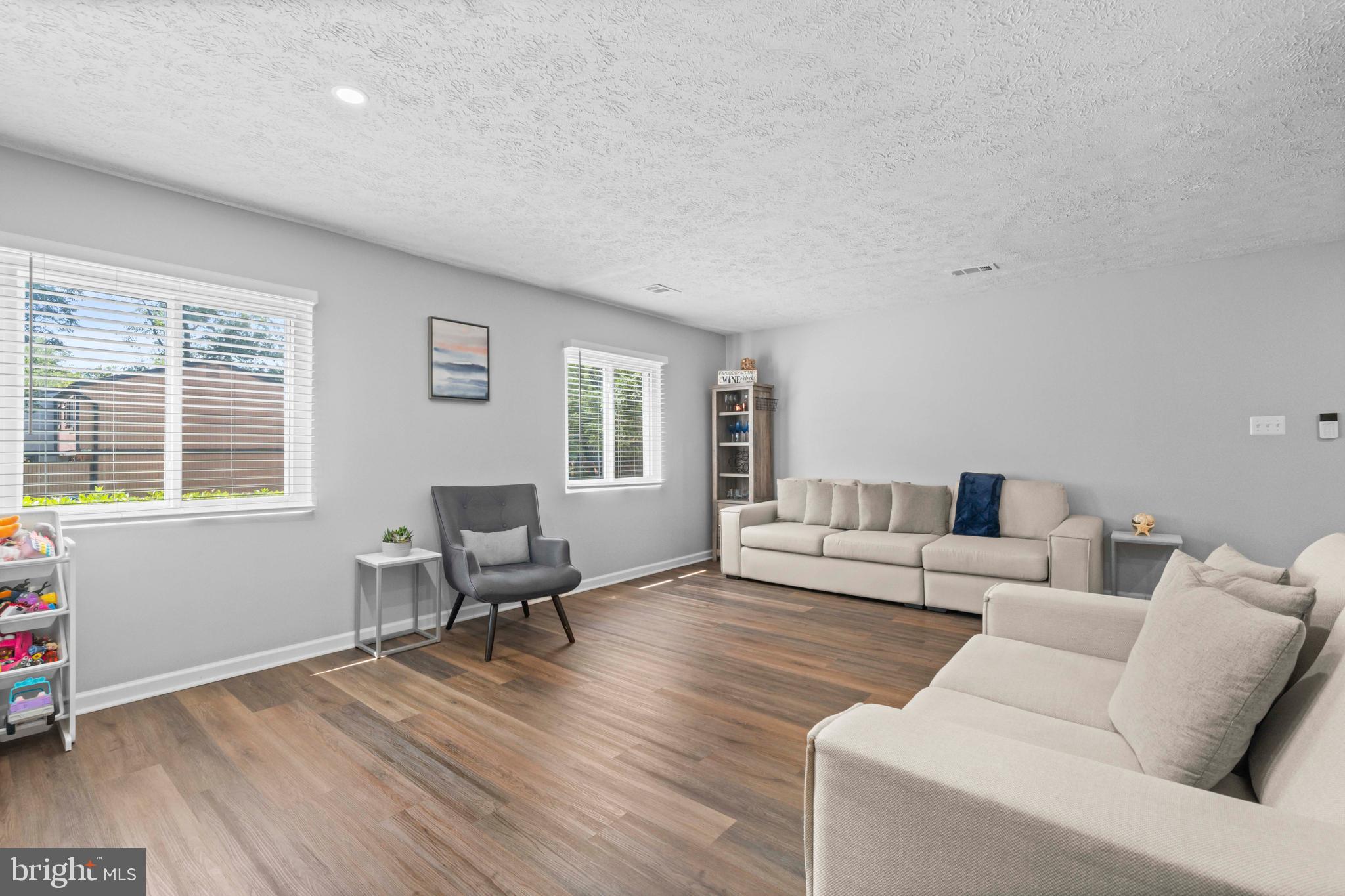 12201 Nutmeg Lane Reston, VA 20191 - Photo 9 of 32