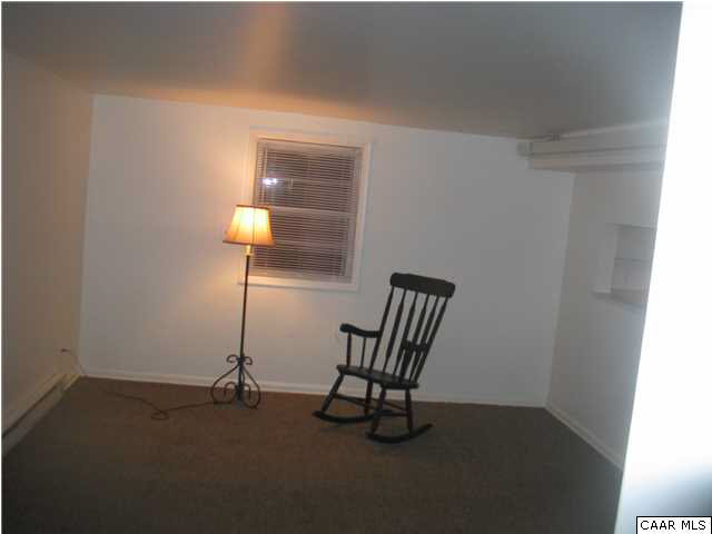 4411 Stony Point Road Barboursville, VA 22923 - Photo 8 of 12 a lamp on a small space