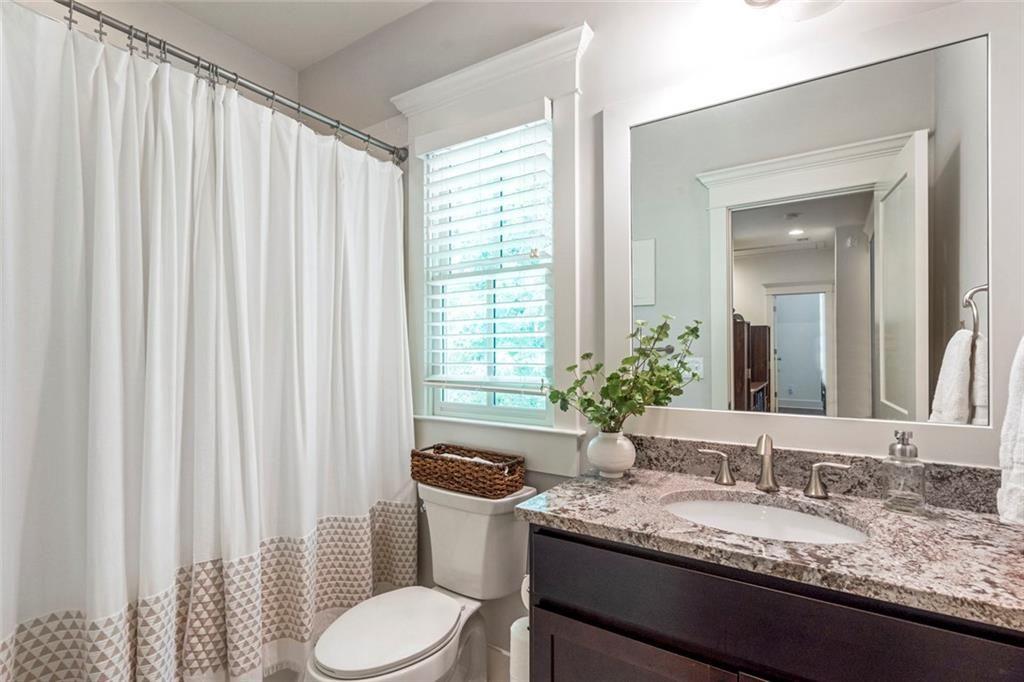 822 Grove Bend Decatur, GA 30030 - Photo 30 of 34 Gallery Image 30