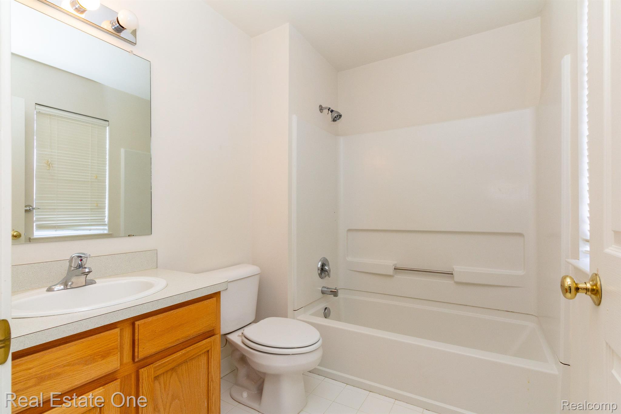 3585 Everett Drive Rochester, MI 48307 - Photo 42 of 75 Gallery Image 42