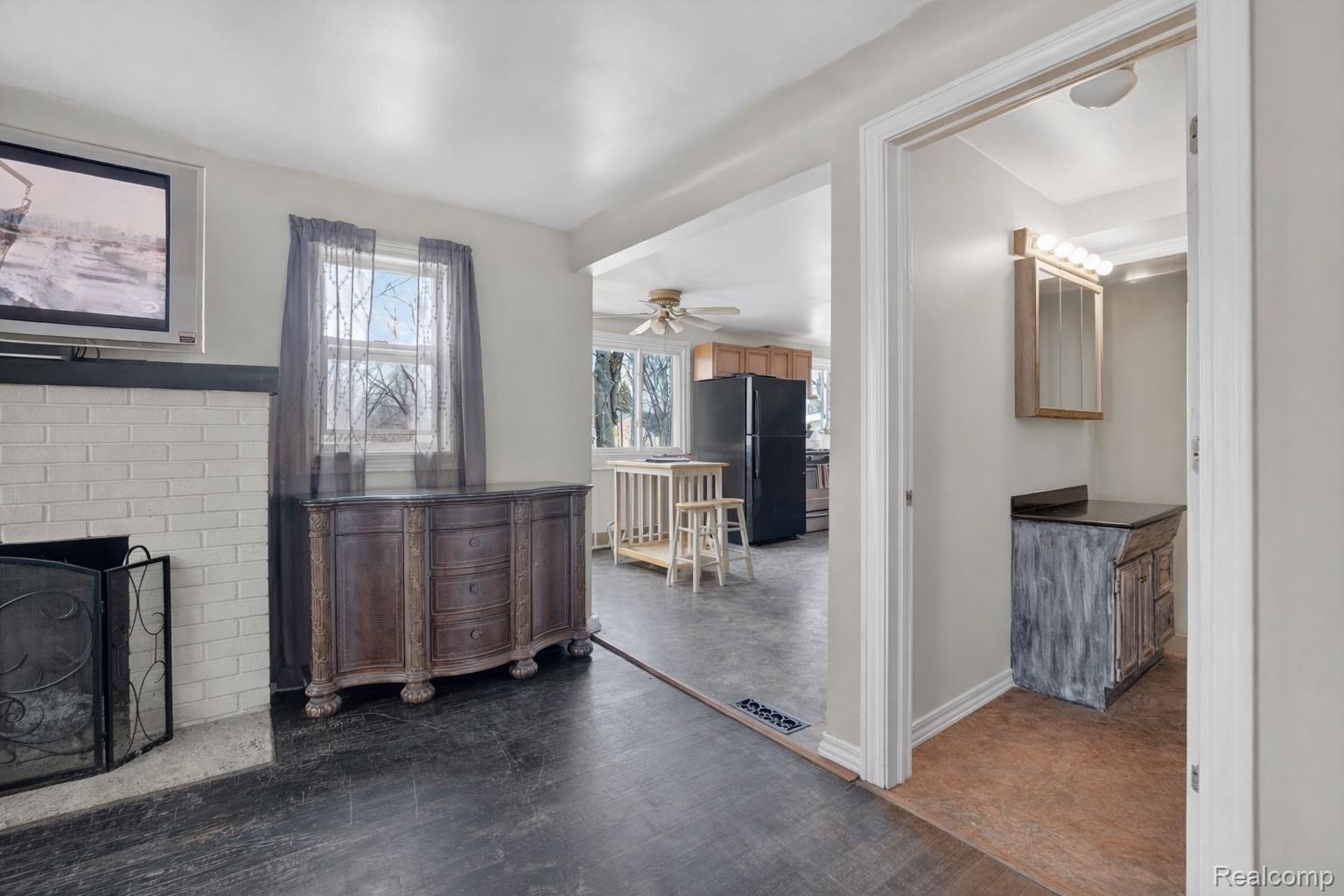 13343 Fenton Road Fenton, MI 48430 - Photo 18 of 45 Image 21 - Fenton .jpg