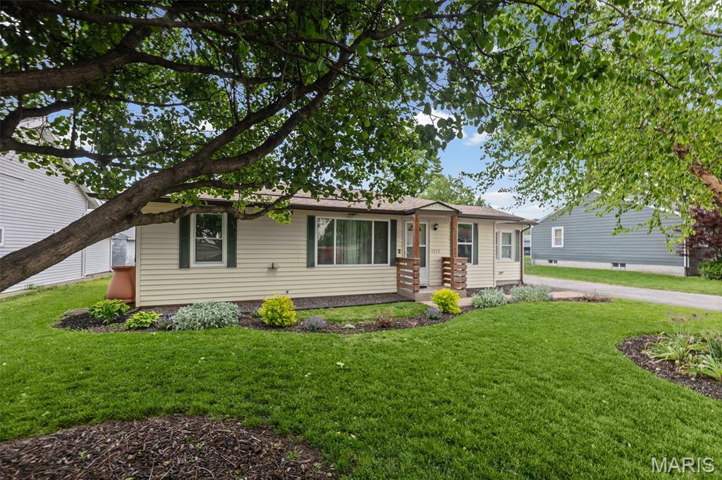 1512 Columbia Road Dupo, IL 62239 - Photo 3 of 32 Gallery Image 3