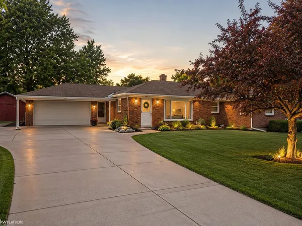 $254,900 | 5882 King Road, East China, MI 48054