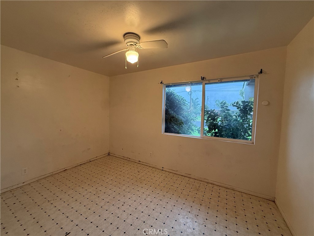 1616 East 21st Street Merced, CA 95340 - Photo 10 of 22 a view of an empty room with a window