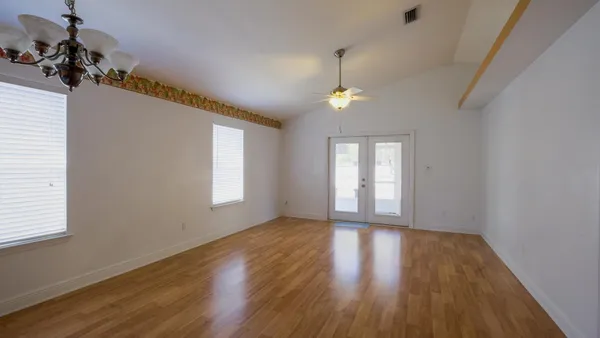 $2,300 | 3292 Emerson Lane, Tallahassee, FL 32317