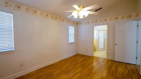 $2,300 | 3292 Emerson Lane, Tallahassee, FL 32317
