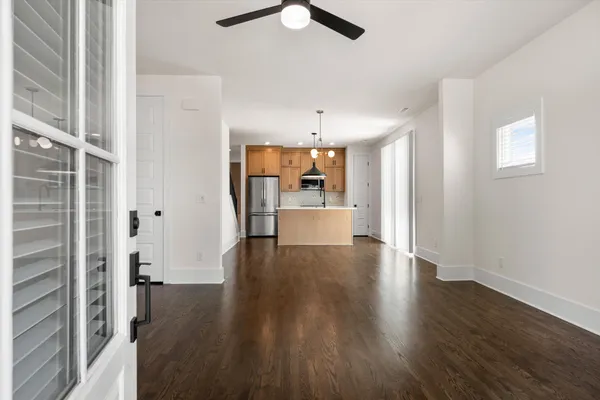 $3,150 | 1802 A 10th Avenue North, Nashville, TN 37208