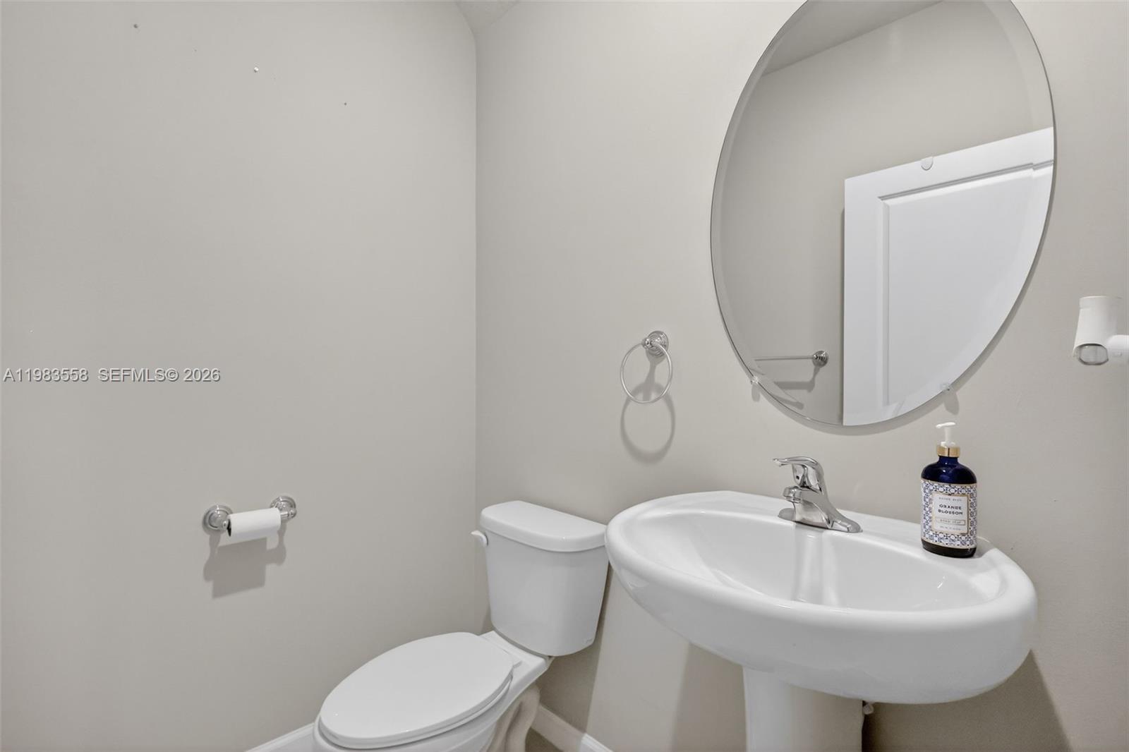 5610 Southeast Edgewater Circle Stuart, FL 34997 - Photo 17 of 49