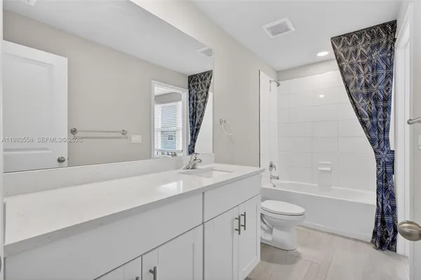 $445,000 | 5610 Southeast Edgewater Circle, Stuart, FL 34997