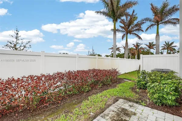 $445,000 | 5610 Southeast Edgewater Circle, Stuart, FL 34997