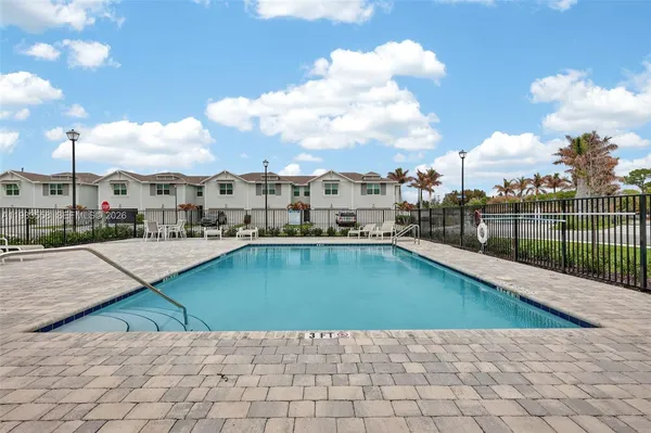 $445,000 | 5610 Southeast Edgewater Circle, Stuart, FL 34997