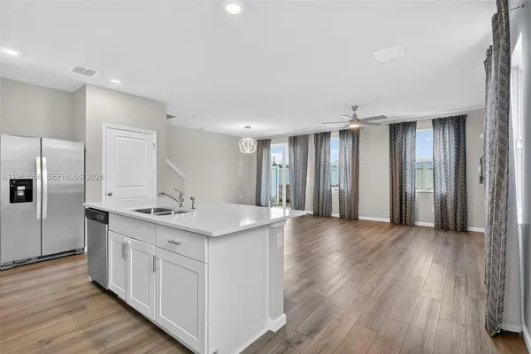 $445,000 | 5610 Southeast Edgewater Circle, Stuart, FL 34997