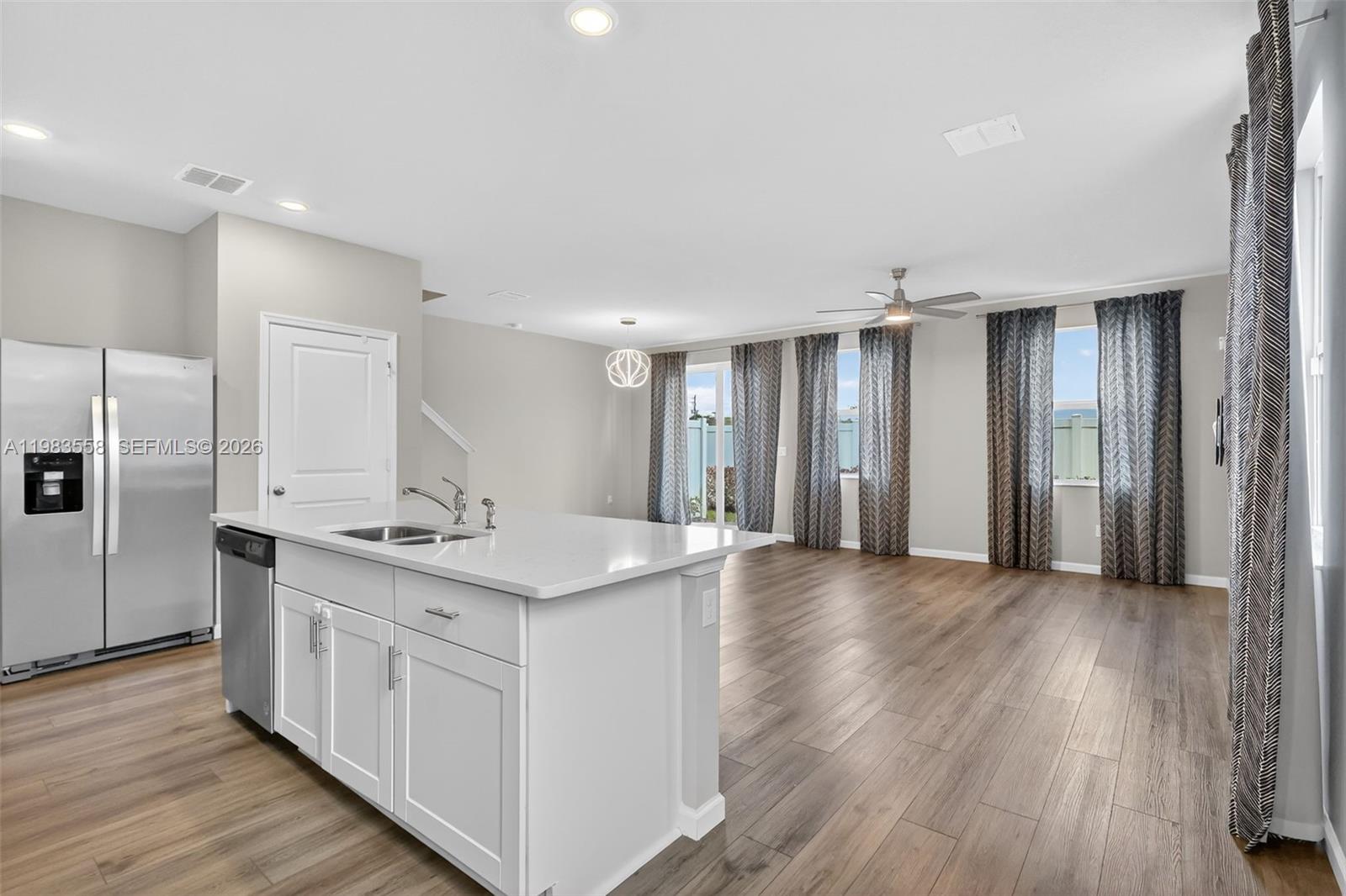 5610 Southeast Edgewater Circle Stuart, FL 34997 - Photo 5 of 49