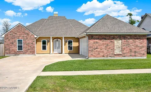 $344,000 | 101 Talon Road, Youngsville, LA 70592
