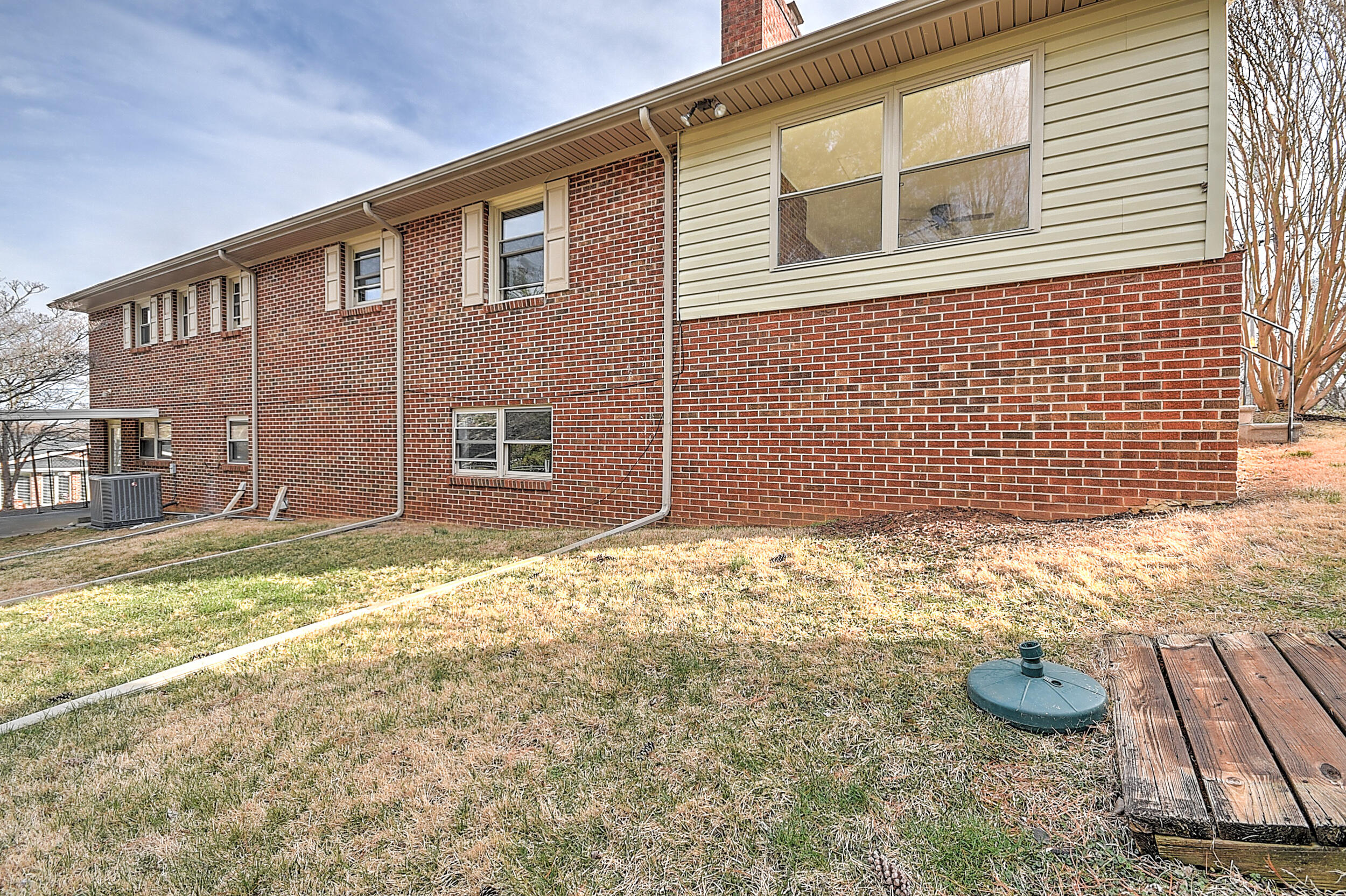 1707 Sundale Road Johnson City, TN 37604 - Photo 41 of 47 Sundale-41