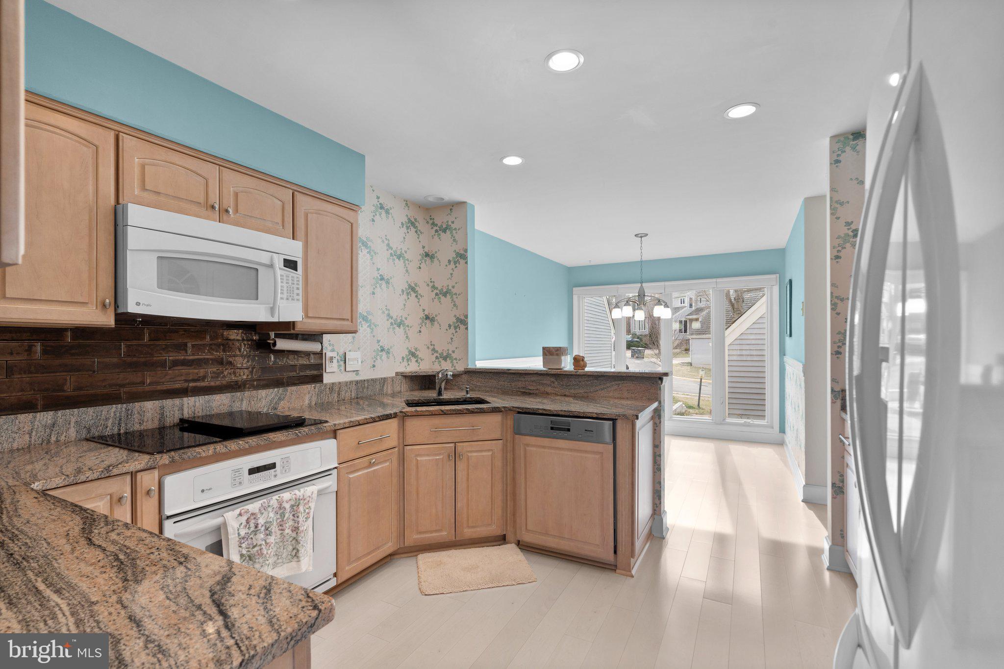 1317 Wedgewood Manor Way Reston, VA 20194 - Photo 11 of 45 Gallery Image 11