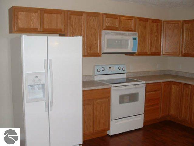 14384 Brownell Road Beulah, MI 49617 - Photo 3 of 8 1680730-2.JPG